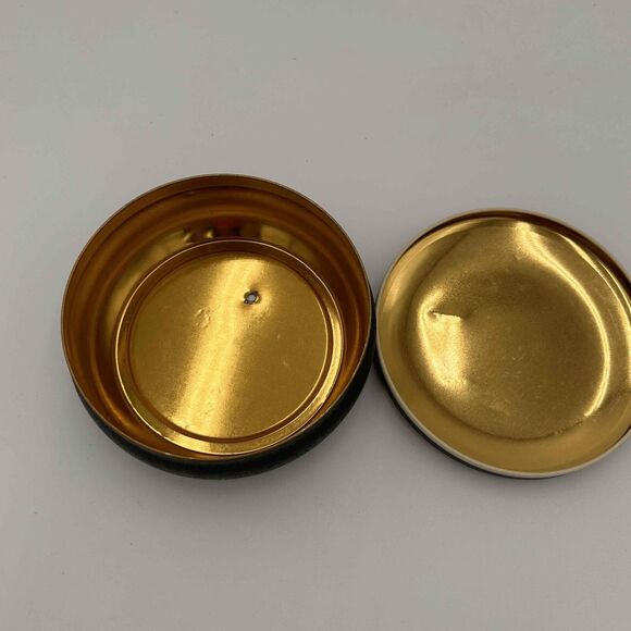 Hershey's Set of 2 Multi-Color Round Vintage Hershey's Milk Chocolate Kisses Tin - Picture 9 of 10